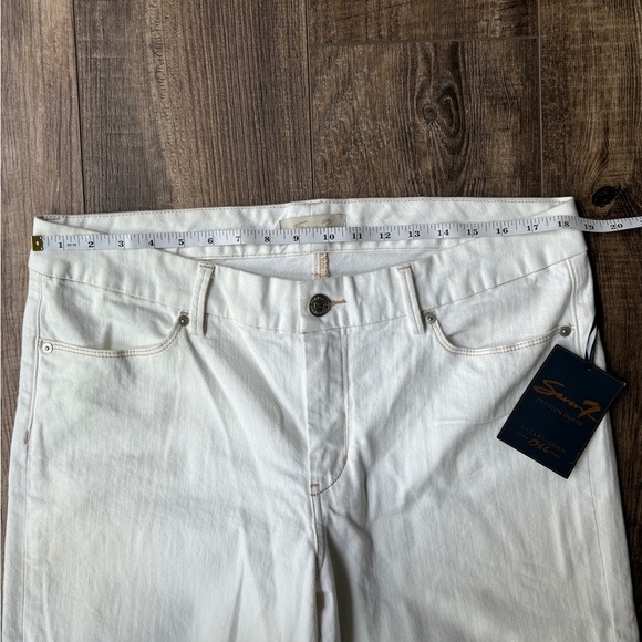 NEW Seven7 Premium Denim Cropped Jeans White Women's Size 16 - Picture 8 of 14
